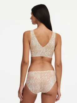 Chantelle Softstretch Bügelloser BH 13 Chantelle Softstretch Bügelloser BH -BHs importe boutique C11D10 0A3 8 1 scaled