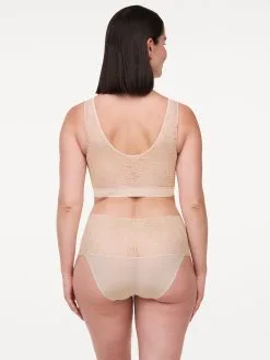 Chantelle Softstretch Bügelloser BH 17 Chantelle Softstretch Bügelloser BH -BHs importe boutique C11G10 01N 8 1 scaled