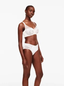 Chantelle TRUE LACE Bügel BH 25 Chantelle TRUE LACE Bügel BH -BHs importe boutique C11M10 0LW 12 scaled