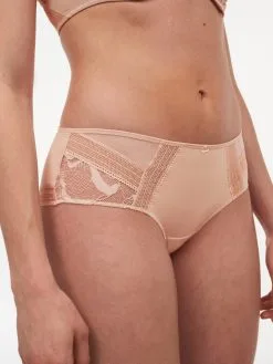 Chantelle TRUE LACE Shorty -BHs importe boutique C11M40 01N 4 scaled
