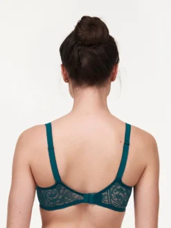 Chantelle Alto T-Shirt BH 13 Chantelle Alto T-Shirt BH -BHs importe boutique C12L20 0BK 3 scaled