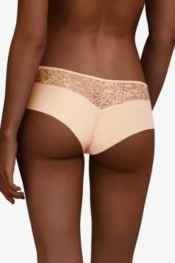 Chantelle Alto Shorty 13 Chantelle Alto Shorty -BHs importe boutique C12L40 01N 9 1