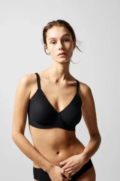 Chantelle Softstretch Bügel BH 9 Chantelle Softstretch Bügel BH -BHs importe boutique C13K10 011 1 1