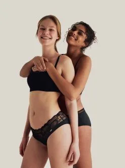 Chantelle Periodenunterwäsche Lace Shorty -BHs importe boutique C15L40 011 1 1