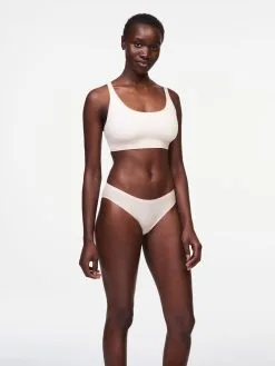 Chantelle Softstretch Bügelloser BH 12 Chantelle Softstretch Bügelloser BH -BHs importe boutique C16A50 01N 7 scaled