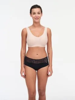 Chantelle Periodenunterwäsche Shorty -BHs importe boutique C17N40 011 14 scaled
