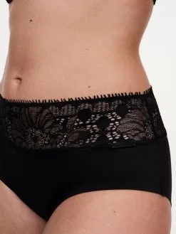 Chantelle Periodenunterwäsche Shorty -BHs importe boutique C17N40 011 4 scaled