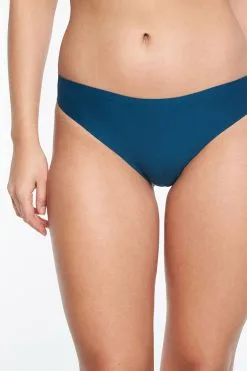 Chantelle Softstretch Tanga 31 Chantelle Softstretch Tanga -BHs importe boutique C26490 09V 1 CL FRENCH